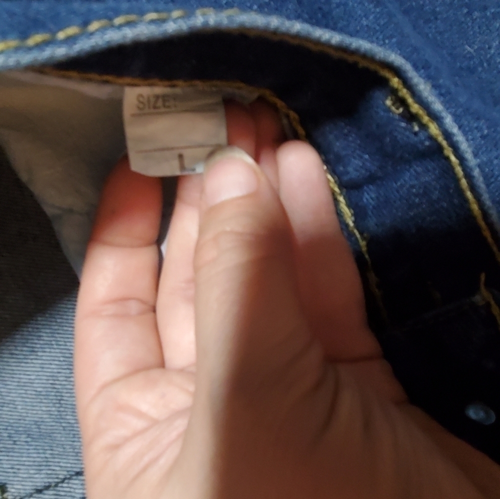 Jean shorts - Picture 7 of 9